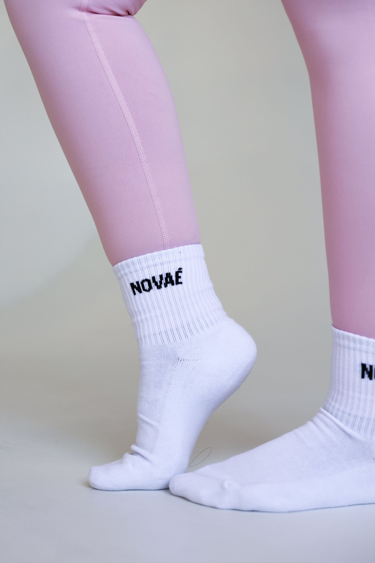 Novaé Quarter Crew Socks