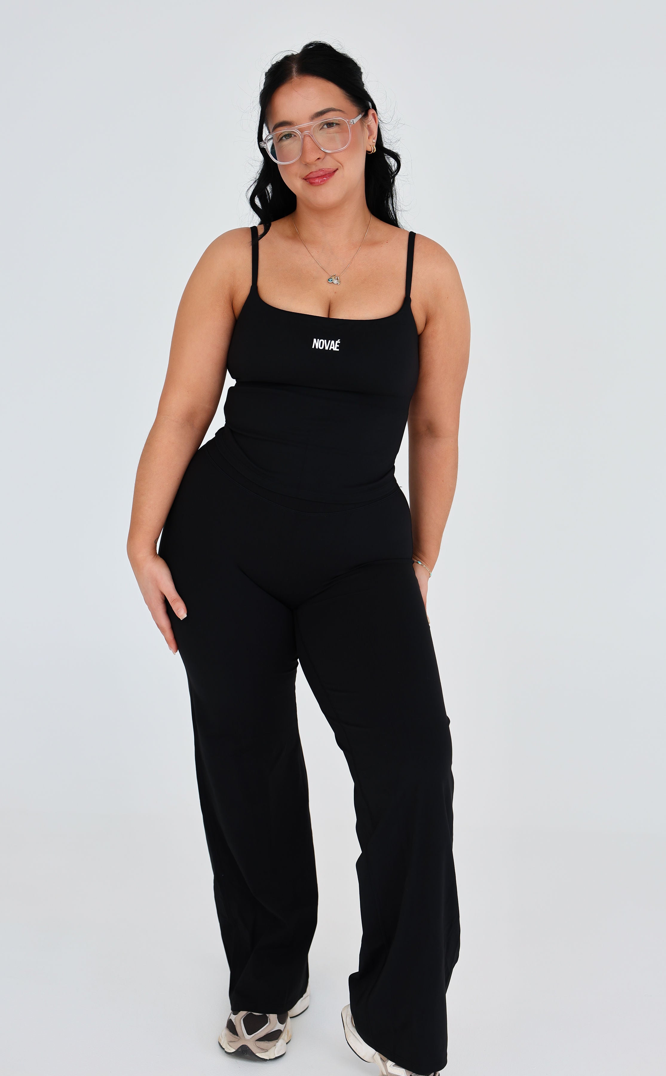 ESSNTL Wide legs - Black