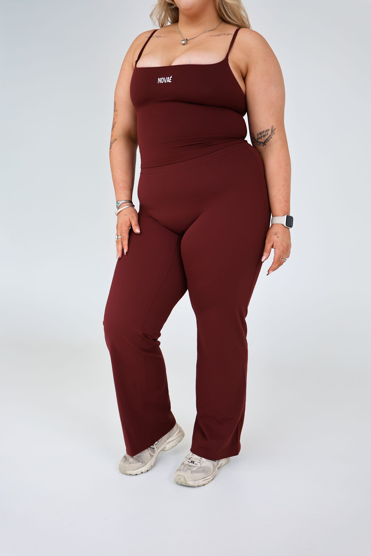 ESSNTL Wide legs - Burgundy