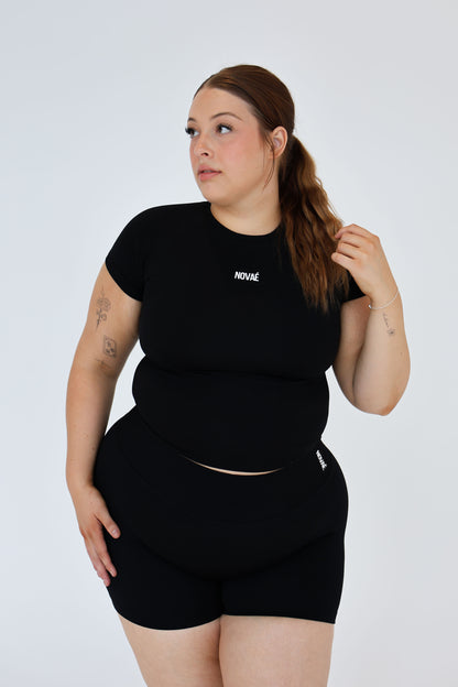 V-Back Shorts -Black
